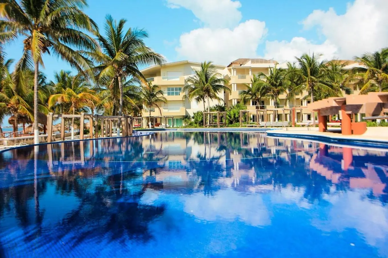 The Beach Residences Puerto Morelos Apartment